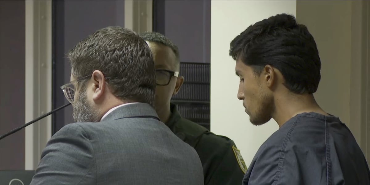 Texas man arrested, held on 50k bond after trespassing on Mar-a-Lago to " spread the Gospel" and "marry Kai"