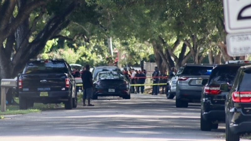 West Palm Beach police investigate a fatal shooting in the Lake Echo Park neighborhood on Aug....